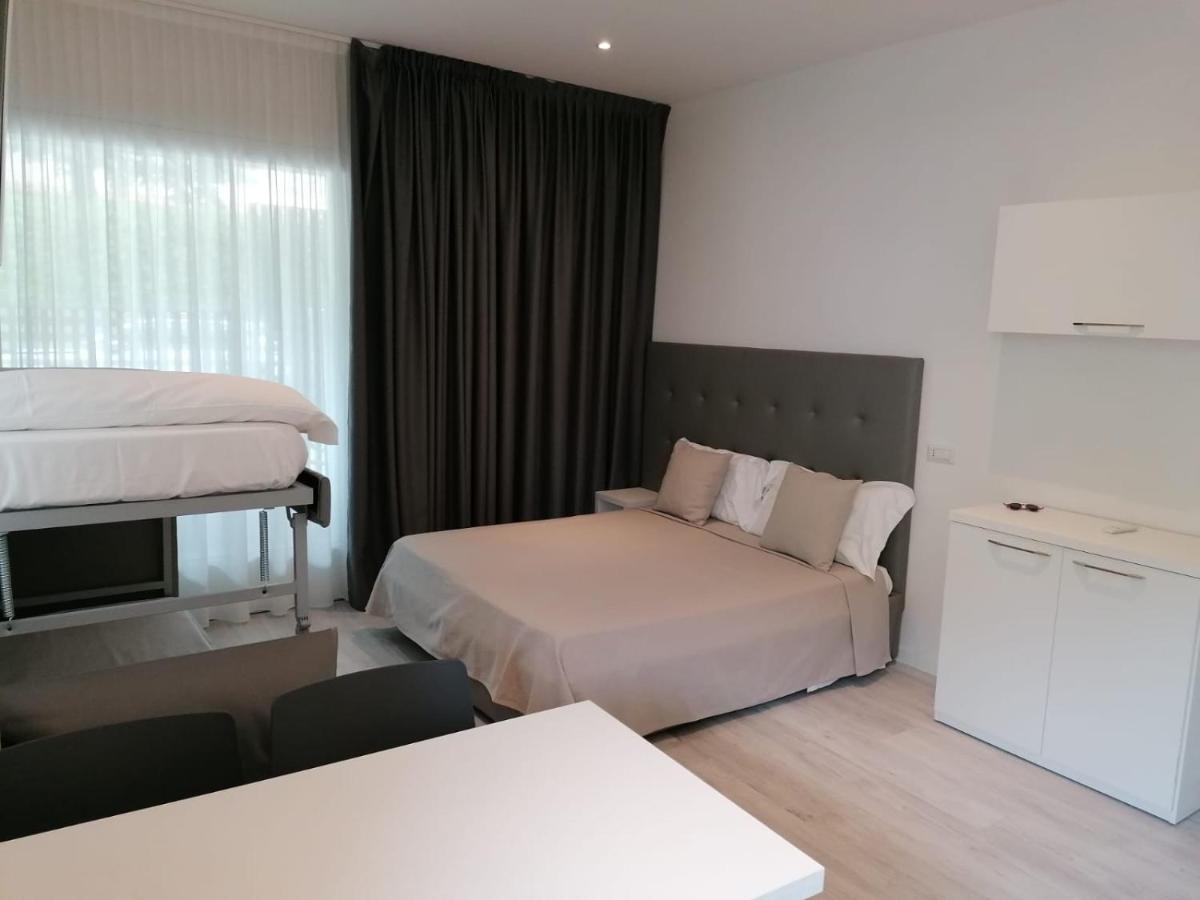Hotel Ardea Riccione Exterior foto
