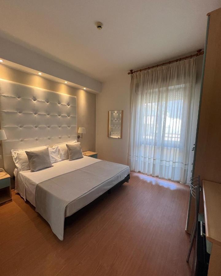 Hotel Ardea Riccione Exterior foto